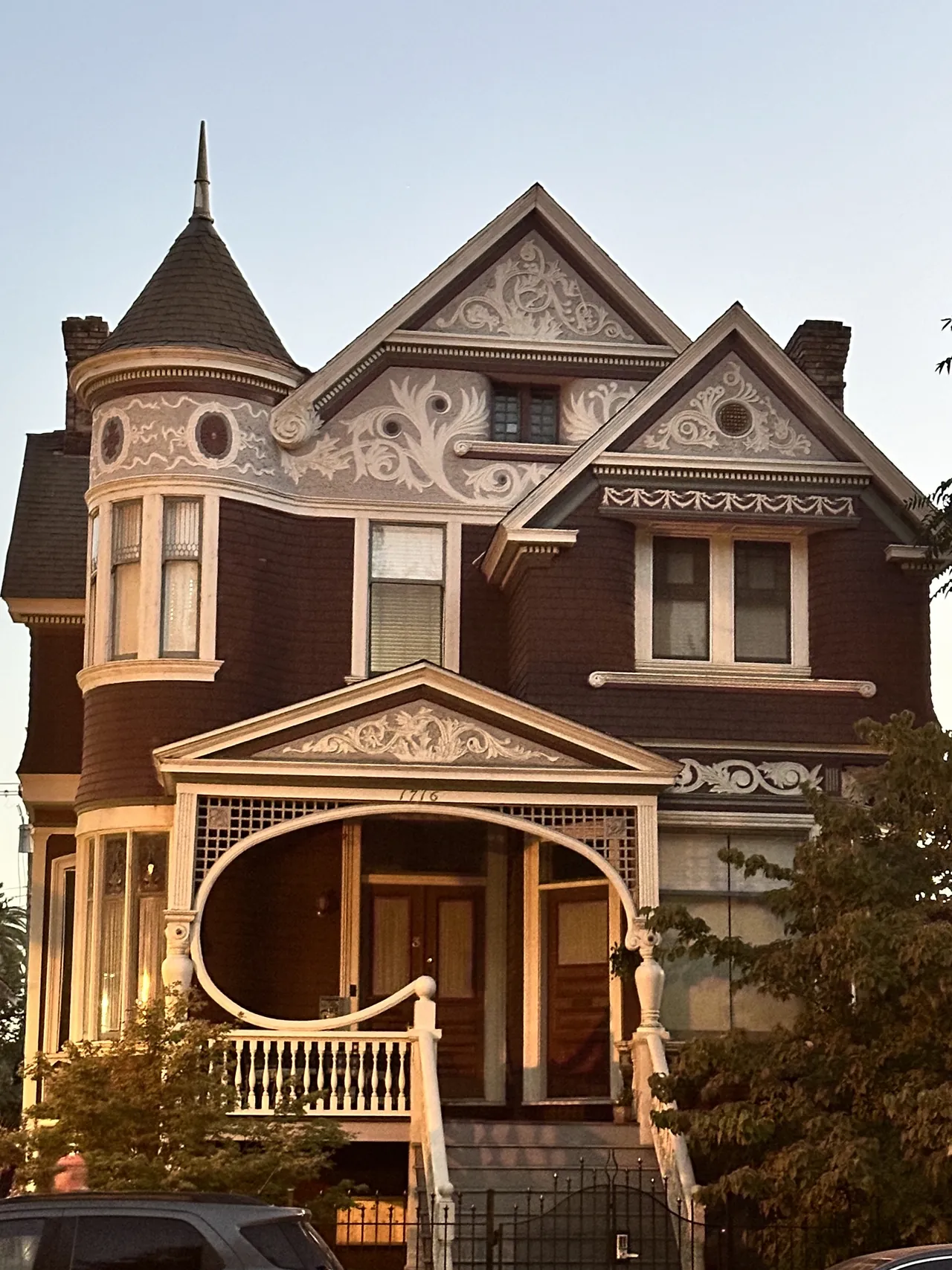A Victorian home in Midtown Sacramento